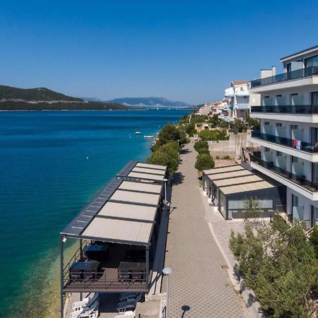 Hotel Novum Неум Екстериор снимка